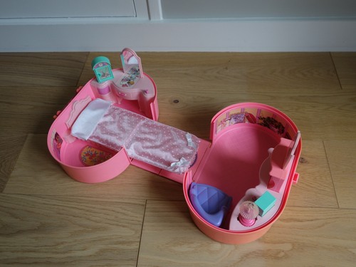Valise maison barbie mattel - valise,