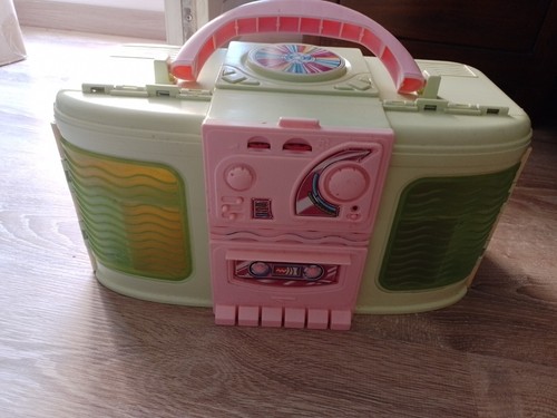 Barbie boombox rock - n, roll
